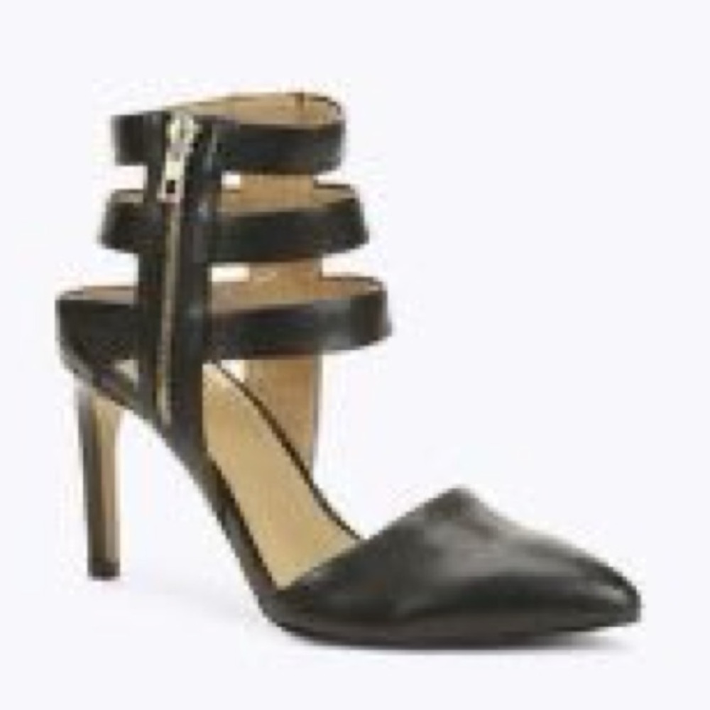 NWT Box Size 7.5 Ann Taylor Sienna Triple Strap Leather Heels - Black, gold zip